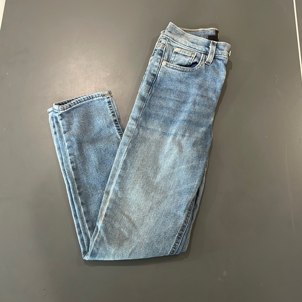 Womens Urban Outfitter BDG jeans, bluejeans, size 25, high-rise and cropped